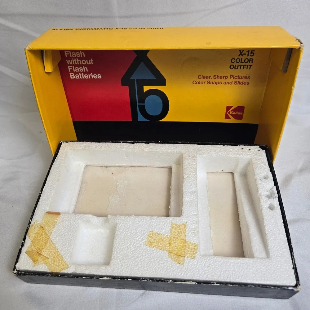 Kodak Instamatic‎ X-15 Color Outfit Camera, Vtg 70s/80s, Untested